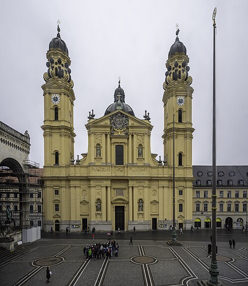 Theatinerkirche, Munich
